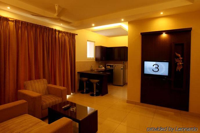 Hotel Nagarjuna Suites Bangalore Quarto foto